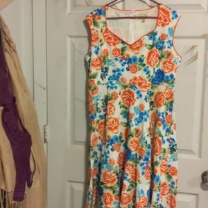 Lindy Body Floral Swing Dreas